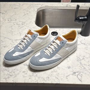 Mezlan White and light blue Retro-Inspired Sneakers